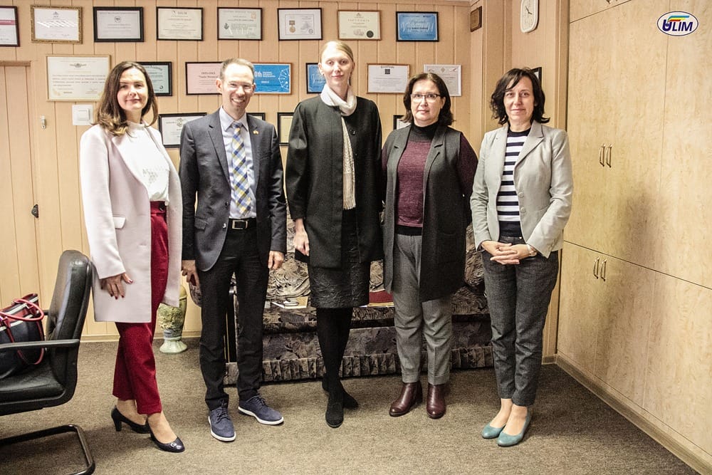 Lansarea unor noi inițiative de colaborare între ULIM și Ambasada SUA în RM